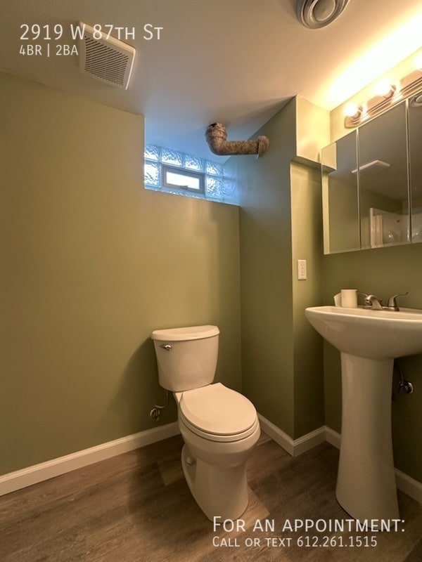 Building Photo - 2919 W 87th St