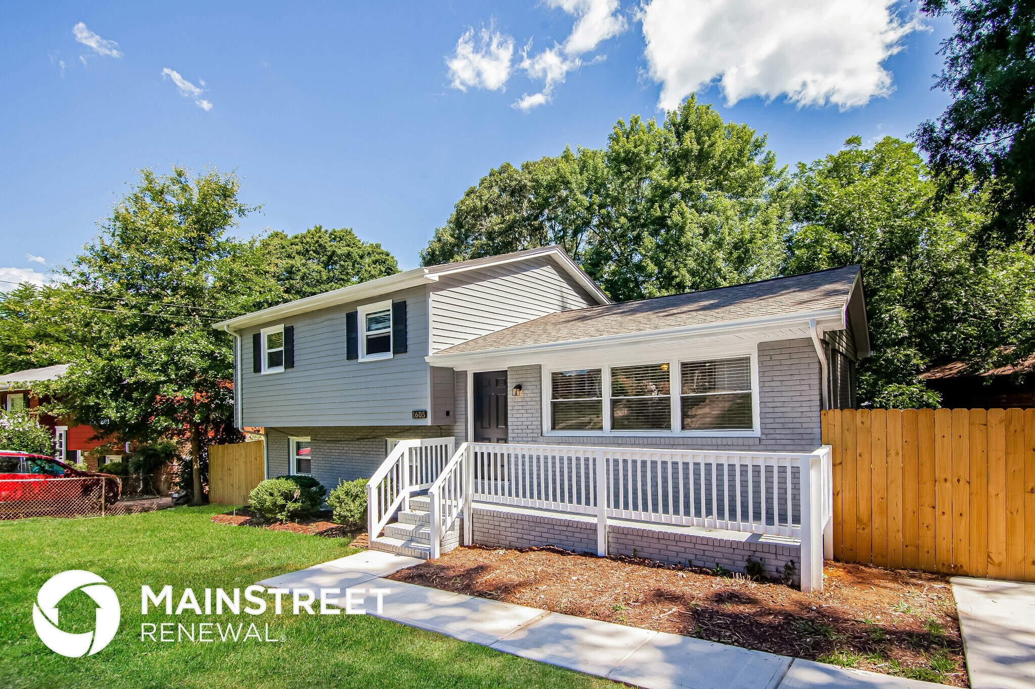 Building Photo - 1605 Rolling Meadow Ln