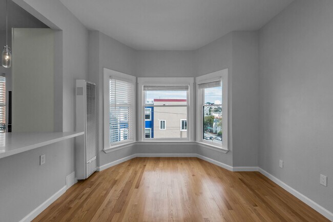 Building Photo - 563 Webster