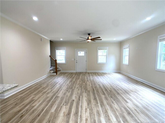 Building Photo - 209 Walker Downs Cir
