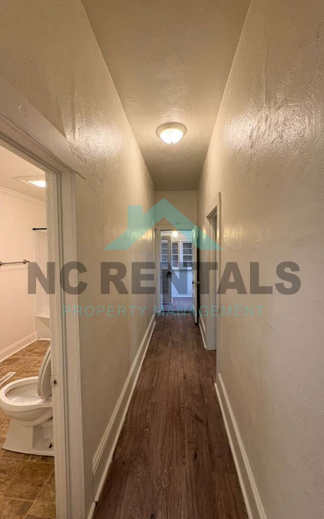 Building Photo - 113 S 2nd Ave