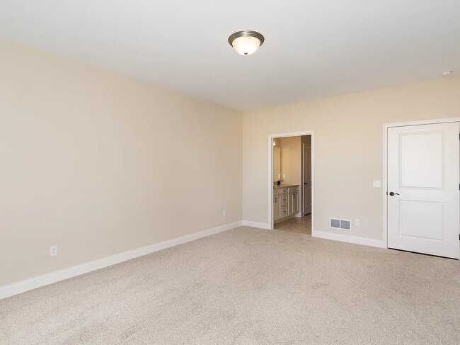 Building Photo - 9648 Venice St