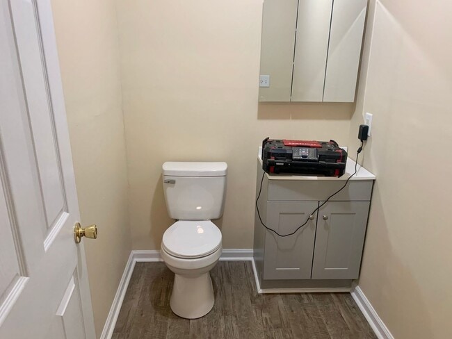 Building Photo - 1069 Flint Hill St