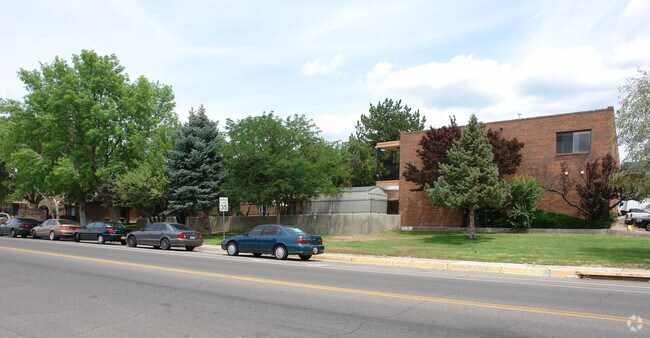 Building Photo - Grandview Apartments