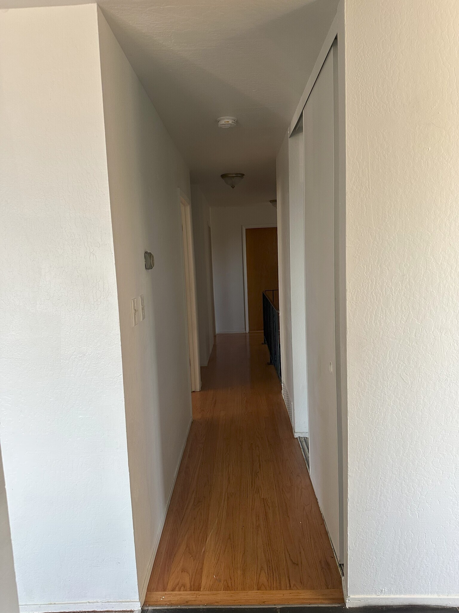 Building Photo - 2434 Mira Vista Dr