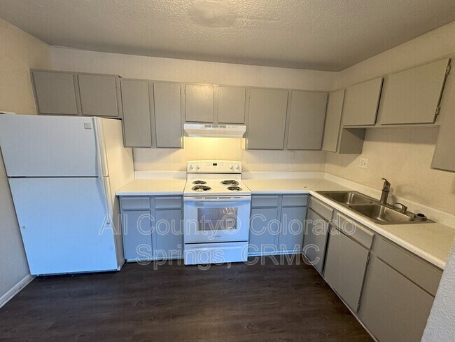 Building Photo - 4331 Ericson Dr