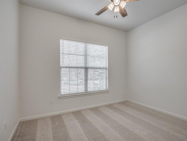 Building Photo - 8322 Robin Wy