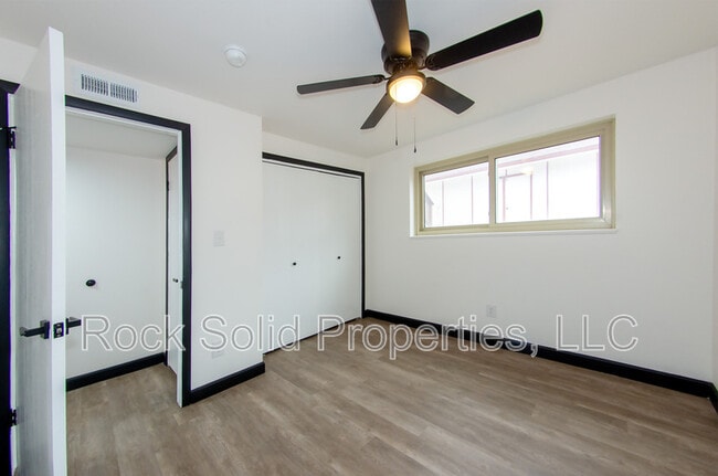 Building Photo - 312 E 27th St