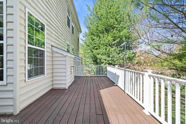 Building Photo - 261 Tall Trees Cir