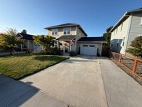 Building Photo - 75 Gerard Ln
