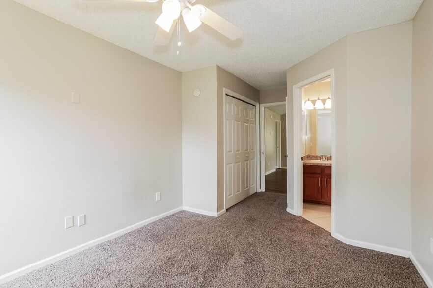 Building Photo - 607 Cozybrook Ln