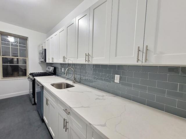 Primary Photo - 1 bedroom in KEW GARDENS NY 11415