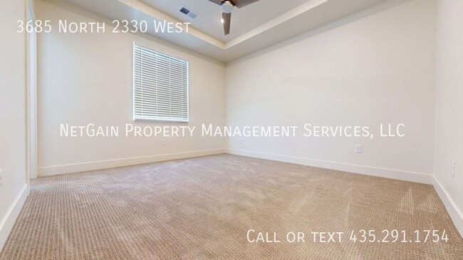 Building Photo - 3685 2330