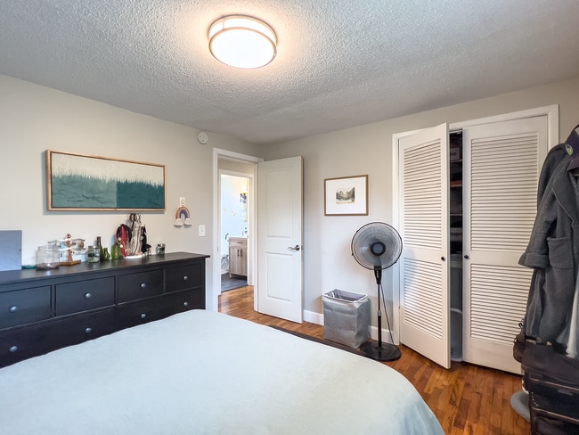 Building Photo - Charming and Cared for 3 bedroom, 1 bath home in the Brentwood-Darlington Neighborhood.
