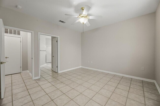 Building Photo - 121 Coreopsis Way