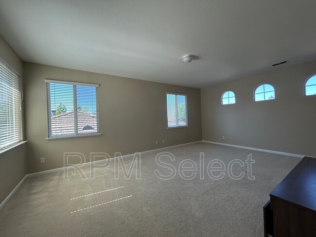 Building Photo - 2206 Ranch House Ct