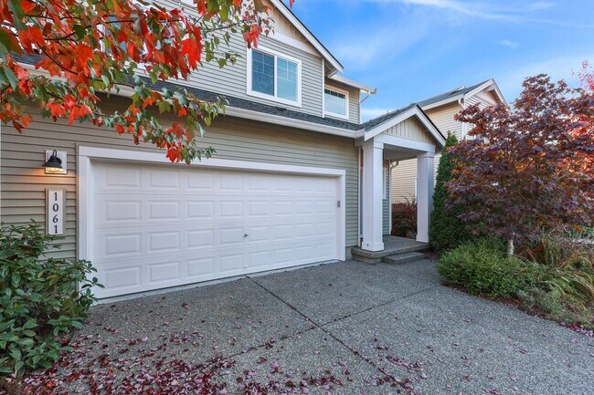 Building Photo - Like-New Tumwater Hill Home with A/C - 3 beds, 2.5 baths