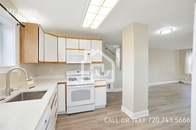 Building Photo - 1010 Jay St