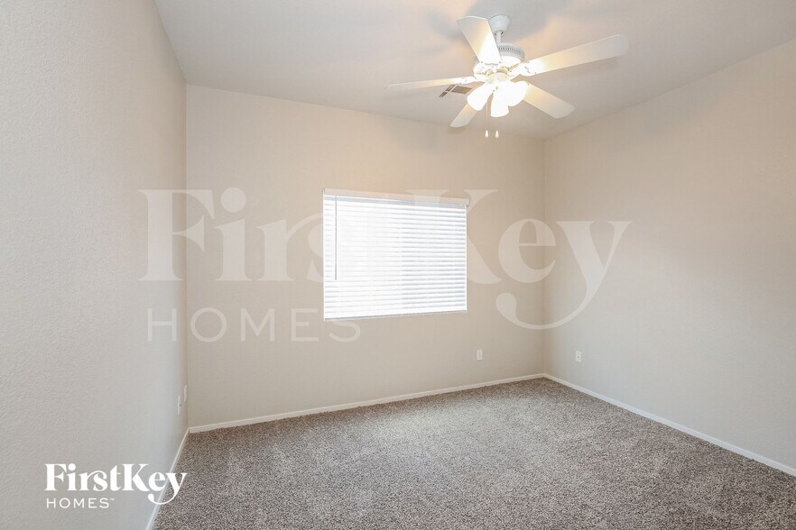Building Photo - 4025 Amberdale Ave