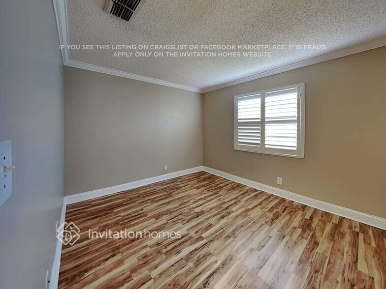 Building Photo - 8855 NW 47th Dr
