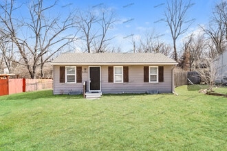 Building Photo - 5135 N Bristol Ave