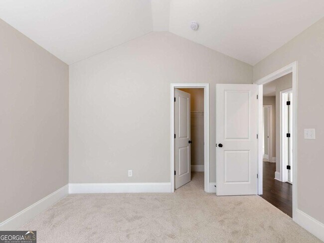 Building Photo - 4210 Old Cherokee St