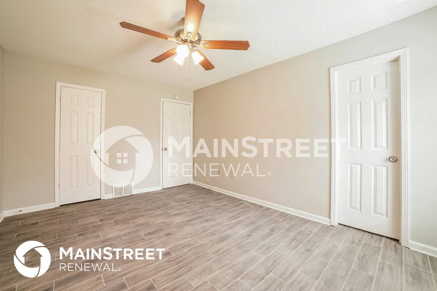 Building Photo - 6552 Gadwall Dr N