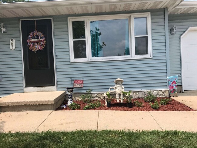 Primary Photo - 985 Lum Ave