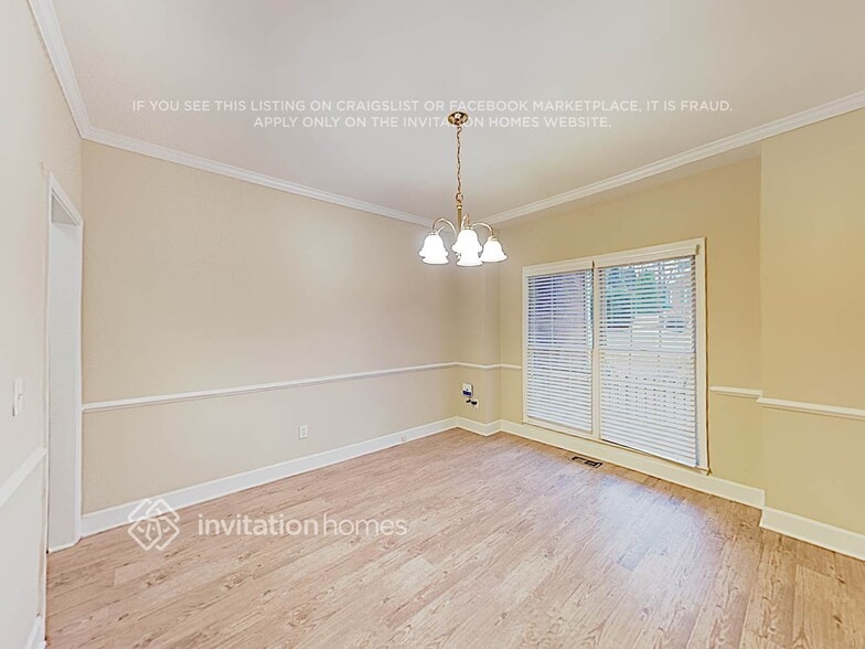 Building Photo - 1270 Bullock Pl SW