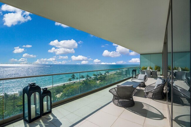 Building Photo - 10203 Collins Ave