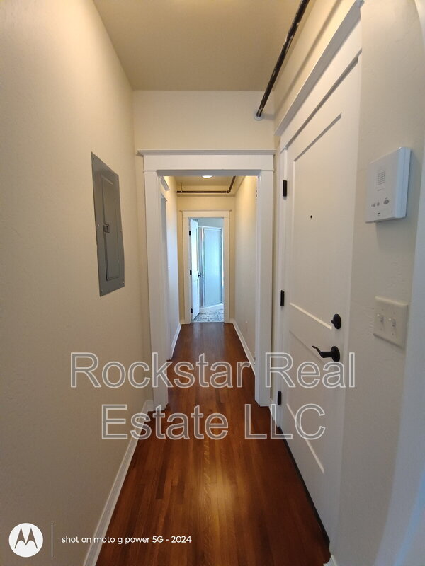 Building Photo - 814 S Lincoln St