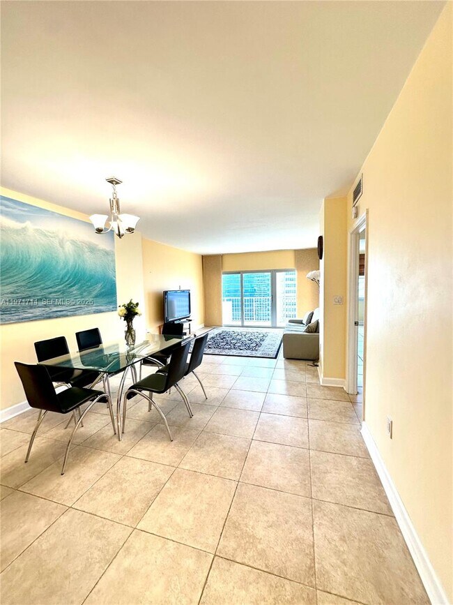 Building Photo - 1950 S Ocean Dr