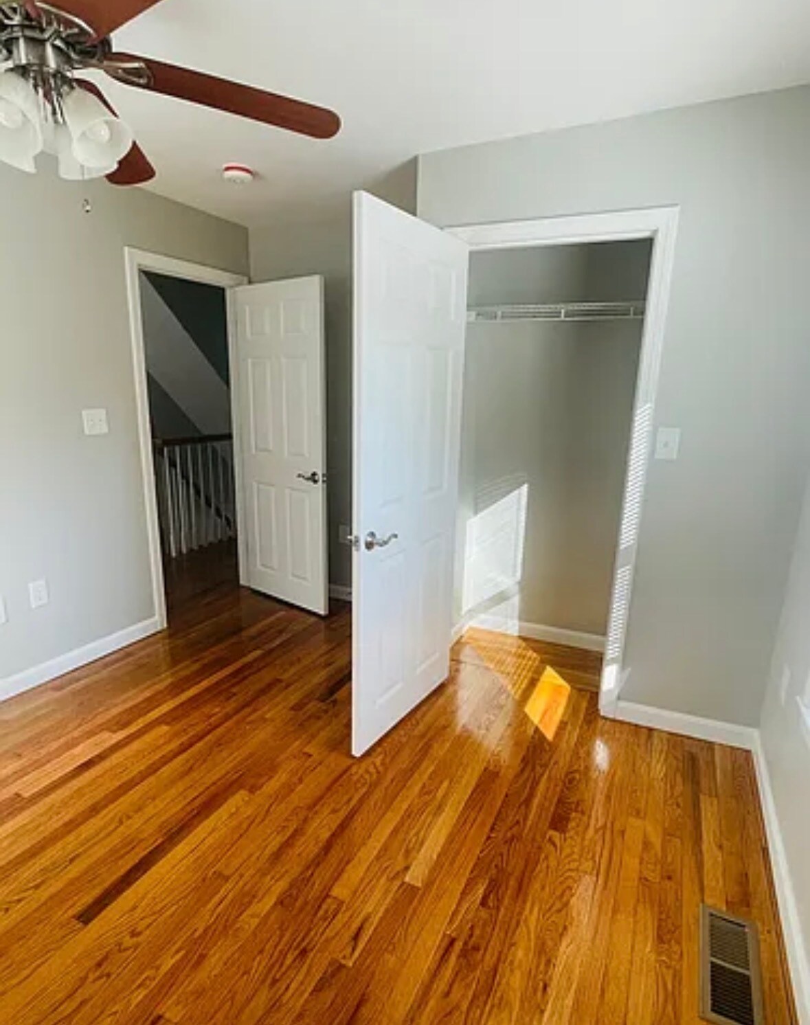 Building Photo - 10 Bradford St