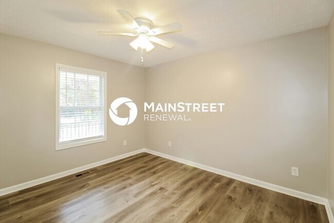Building Photo - 3 Bedroom Pet-Friendly Home in MONROE, GA with Main Street Renewal