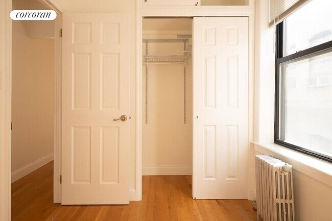 Building Photo - 67 W 107th St