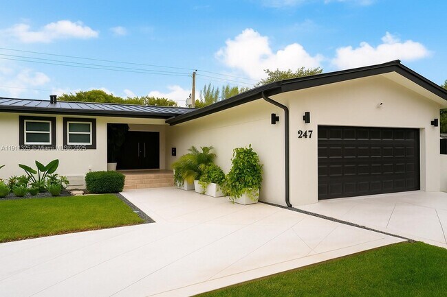 Building Photo - 247 Shore Dr S