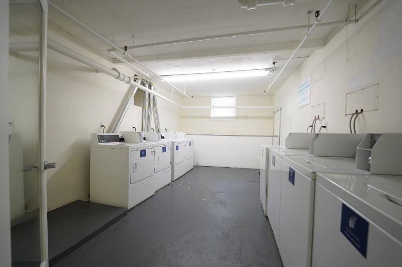 Building Photo - 1850 Commonwealth Ave