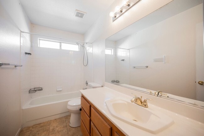 Building Photo - Honey, I’m Home! This Lovely 3 Bedroom, Two-Story Home Is Located In Summerlin.