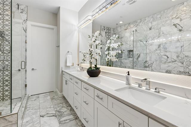 Building Photo - 4965 Blaynes View Dr