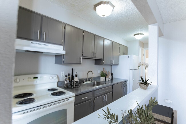 Building Photo - Parkside at Lowry