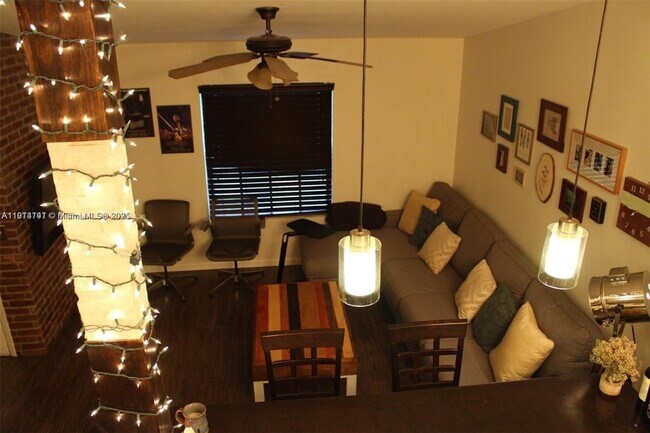 Building Photo - 3634 NW 83rd Ln