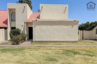 Building Photo - 3Bed/2Bath 2-Story Townhouse at N 35th Ave/Northern Ave! Move-In Ready on 08/27/2026!