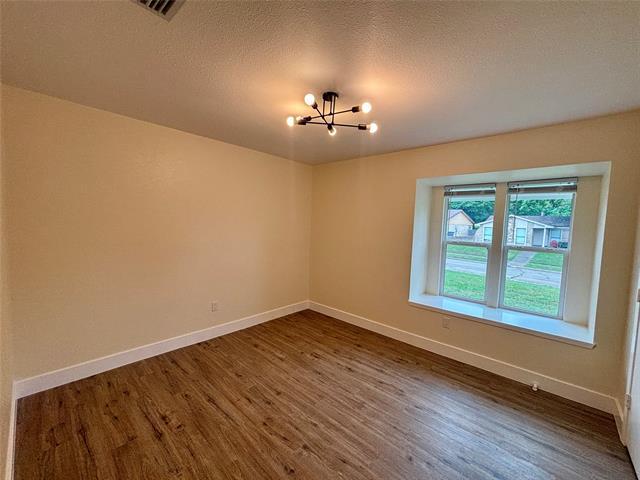 Building Photo - 1153 Tracy Ln