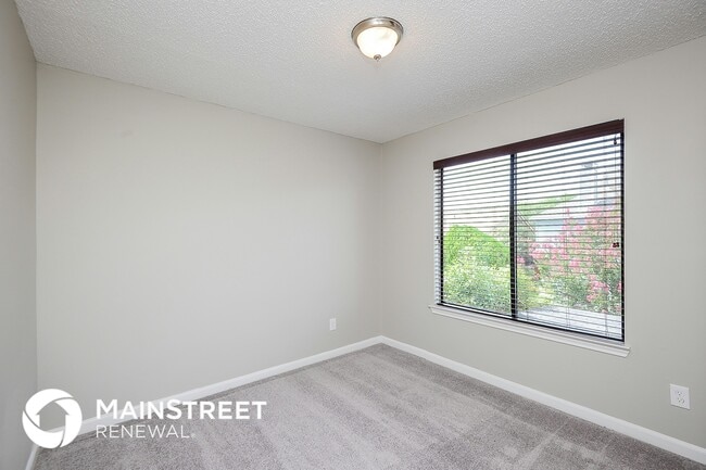 Building Photo - 1229 Settlers Way