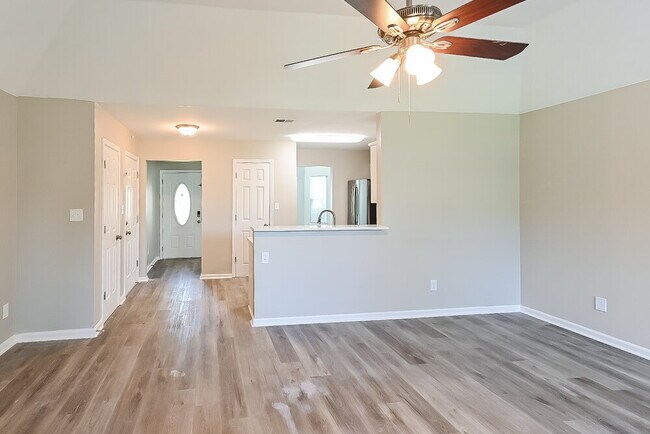 Building Photo - 4244 Shadow Oaks Dr