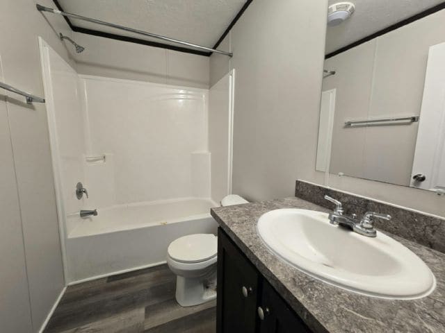 Building Photo - 415 Romeo Dr