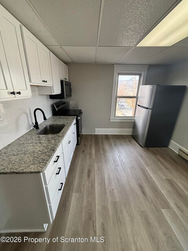 Building Photo - 942 Wyoming Ave