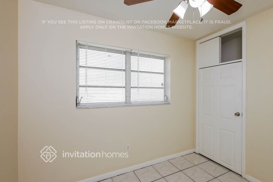 Building Photo - 998 NW 202nd St