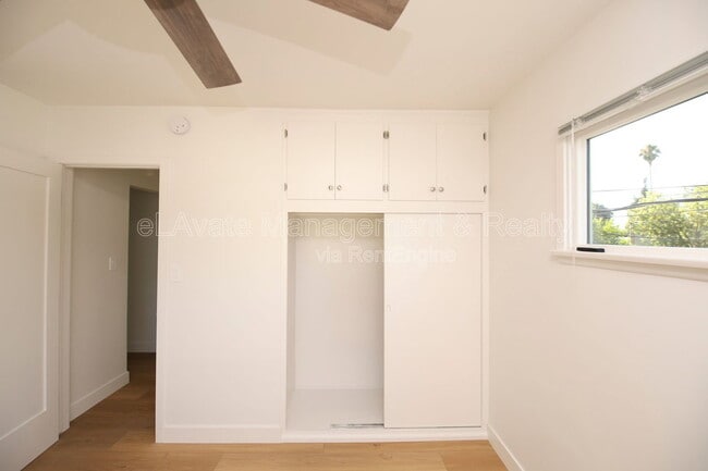 Building Photo - 14115 Gilmore St