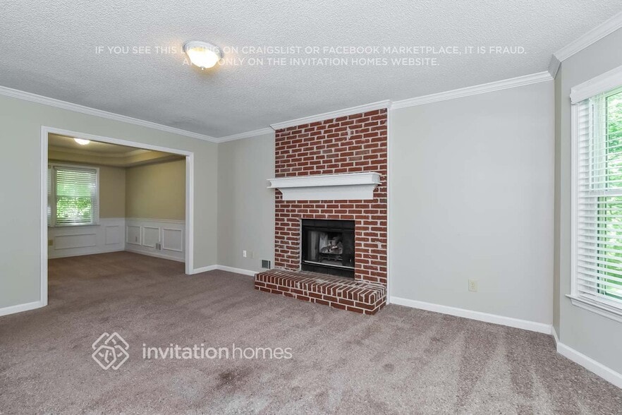 Building Photo - 5024 Logans Run